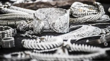 تحديثات الأسعار.. تغير مفاجئ في قيمة الفضة محليًا وعالميًا بختام تعاملات الأحد